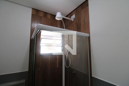 Banheiro de casa para alugar com 1 quarto, 32m² em Vila Guilherme, São Paulo