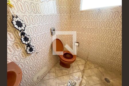 Banheiro de apartamento à venda com 3 quartos, 142m² em Novo Eldorado, Contagem