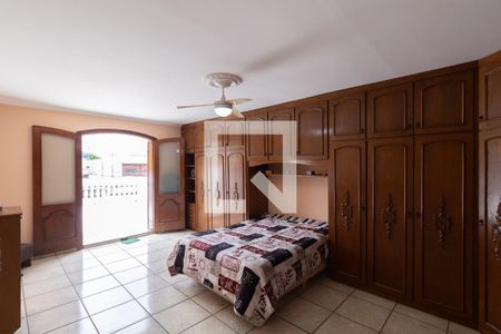 Suíte de casa à venda com 4 quartos, 246m² em Vila Ré, São Paulo