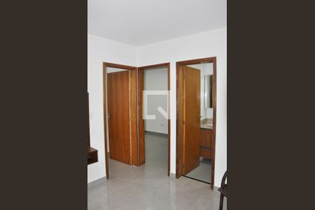 Entrada para os Quartos de apartamento para alugar com 2 quartos, 42m² em Parada Inglesa, São Paulo