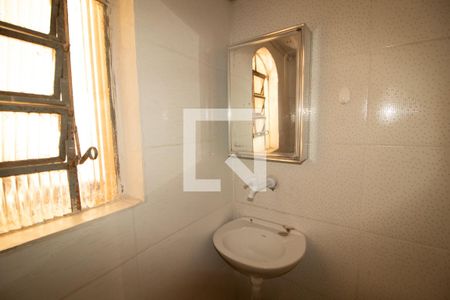 Banheiro de casa para alugar com 1 quarto, 16m² em Vila Nova Mazzei, São Paulo