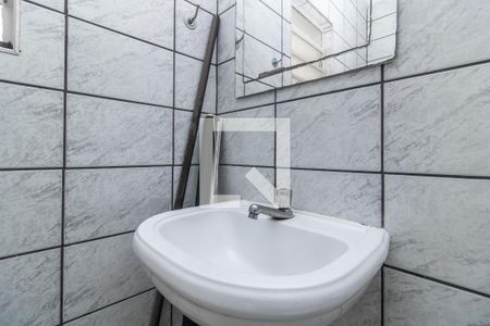 Casa à venda com 274m², 3 quartos e 2 vagasBanheiro