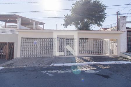 Casa à venda com 274m², 3 quartos e 2 vagasFachada