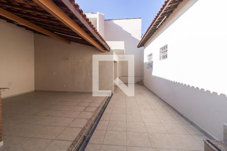 Casa à venda com 274m², 3 quartos e 2 vagasvaranda