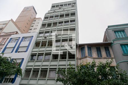 Apartamento à venda com 92m², 3 quartos e sem vaga Apartamento à venda com 92m², 3 quartos e sem vagaFachada