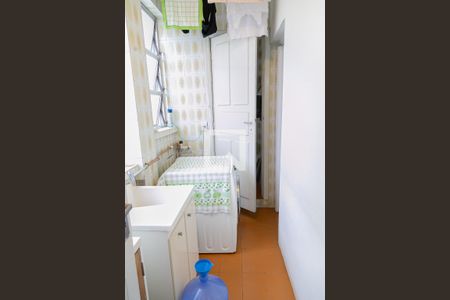 Apartamento à venda com 92m², 3 quartos e sem vaga Apartamento à venda com 92m², 3 quartos e sem vagaCozinha e Área de Serviço