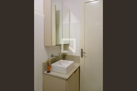 Banheiro  de apartamento para alugar com 1 quarto, 25m² em Cidade Baixa, Porto Alegre