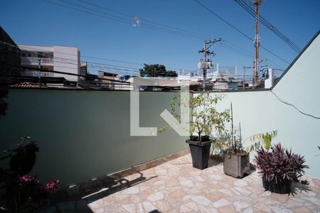 Casa à venda com 68m², 3 quartos e 1 vagaÁrea comum