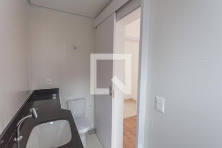 Apartamento à venda com 61m², 2 quartos e 2 vagasBanheiro da Suíte 1