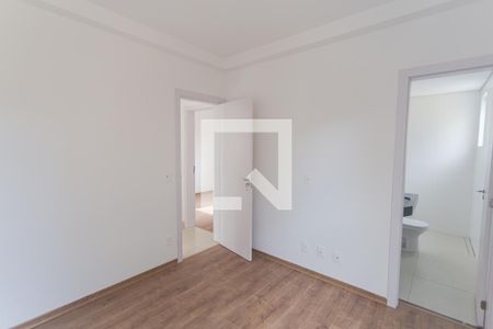 Apartamento à venda com 61m², 2 quartos e 2 vagasSuíte 2