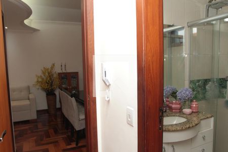 corredor de apartamento para alugar com 2 quartos, 89m² em Ouro Preto, Belo Horizonte