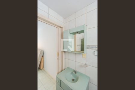 Banheiro de kitnet/studio à venda com 1 quarto, 35m² em Centro Histórico, Porto Alegre