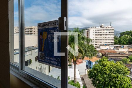Apartamento à venda com 90m², 2 quartos e sem vagaVista 