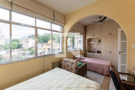 Quarto de apartamento à venda com 1 quarto, 88m² em São Cristóvão, Rio de Janeiro