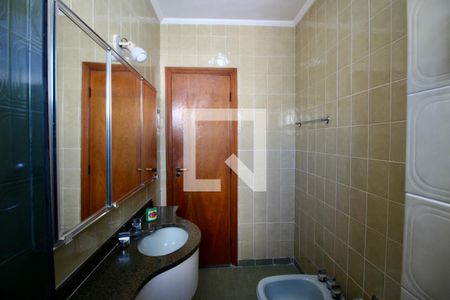Apartamento para alugar com 220m², 4 quartos e 2 vagas Apartamento para alugar com 220m², 4 quartos e 2 vagasBanheiro Suíte