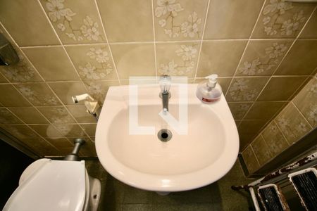 Apartamento para alugar com 220m², 4 quartos e 2 vagas Apartamento para alugar com 220m², 4 quartos e 2 vagasBanheiro de serviço