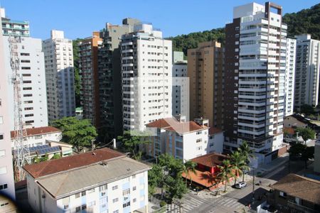 Apartamento para alugar com 220m², 4 quartos e 2 vagas Apartamento para alugar com 220m², 4 quartos e 2 vagasVista