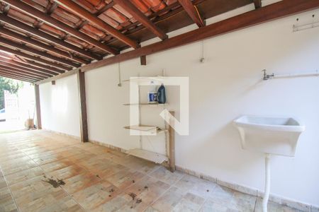 Casa de condomínio para alugar com 110m², 2 quartos e 2 vagas Casa de condomínio para alugar com 110m², 2 quartos e 2 vagasÁrea de Serviço