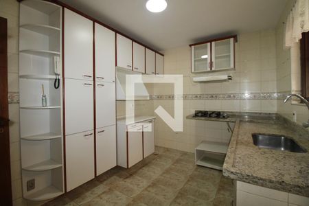 Casa de condomínio para alugar com 110m², 2 quartos e 2 vagas Casa de condomínio para alugar com 110m², 2 quartos e 2 vagasCozinha