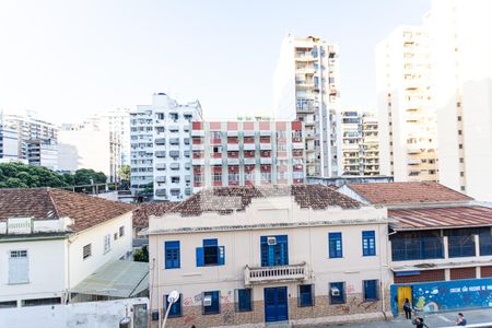 Sala vista de apartamento para alugar com 2 quartos, 69m² em Icaraí, Niterói