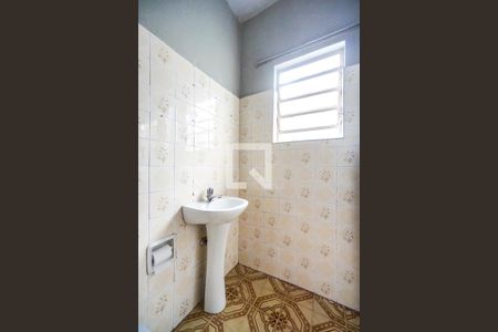 Banheiro de casa para alugar com 1 quarto, 80m² em Vila Carrão, São Paulo
