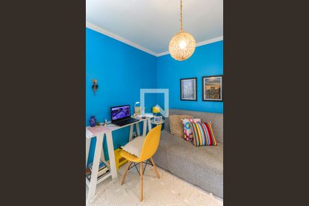 Casa à venda com 158m², 3 quartos e 3 vagasEdícula - Escritório