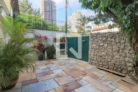 Casa à venda com 158m², 3 quartos e 3 vagasGaragem