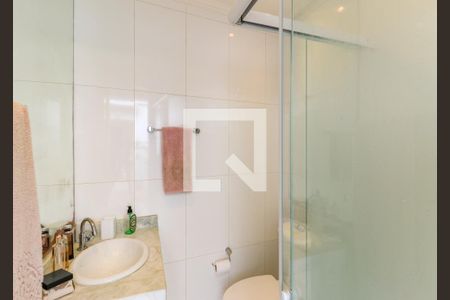 Casa à venda com 158m², 3 quartos e 3 vagasEdícula - Banheiro