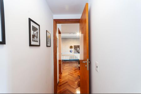 Apartamento para alugar com 103m², 2 quartos e 2 vagasCorredor Quartos