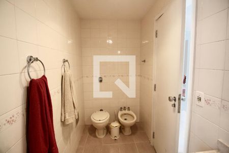 Apartamento para alugar com 120m², 4 quartos e 2 vagasBanheiro Social