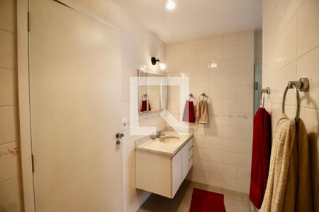 Apartamento para alugar com 120m², 4 quartos e 2 vagasBanheiro Social