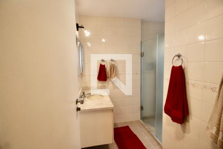 Apartamento para alugar com 120m², 4 quartos e 2 vagasBanheiro Social
