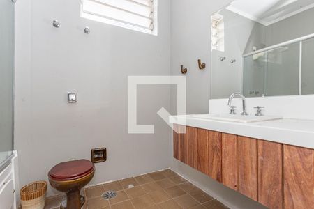 Casa para alugar com 310m², 3 quartos e 3 vagasBanheiro