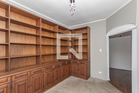 Casa para alugar com 310m², 3 quartos e 3 vagasEscritório