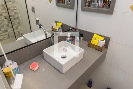 Casa à venda com 110m², 2 quartos e sem vagaBanheiro da Suíte