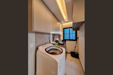 Casa à venda com 206m², 3 quartos e 2 vagas Casa à venda com 206m², 3 quartos e 2 vagasÁrea de Serviço