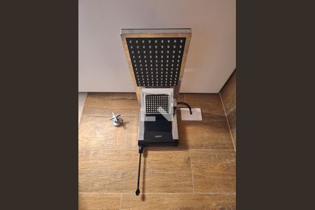 Casa à venda com 206m², 3 quartos e 2 vagas Casa à venda com 206m², 3 quartos e 2 vagasBanheiro de serviço