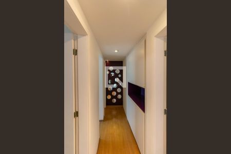 Apartamento à venda com 270m², 3 quartos e 4 vagasCorredor