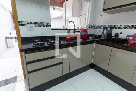 Casa à venda com 162m², 3 quartos e 3 vagasCozinha - Armários