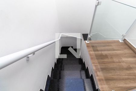 Casa à venda com 162m², 3 quartos e 3 vagasEscada