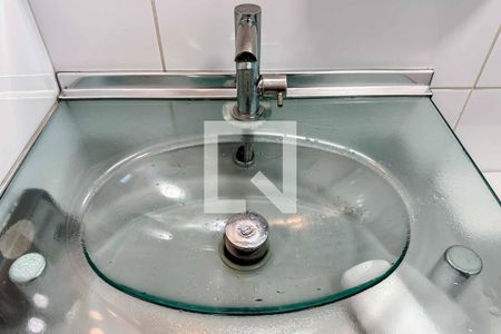 Apartamento à venda com 54m², 2 quartos e 2 vagas Apartamento à venda com 54m², 2 quartos e 2 vagasBanheiro