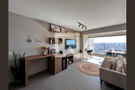 Sala de apartamento à venda com 1 quarto, 43m² em Santo Amaro, São Paulo