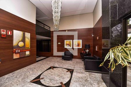 Apartamento à venda com 185m², 4 quartos e 3 vagasHall social