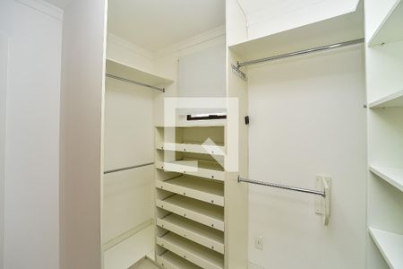 Apartamento à venda com 185m², 4 quartos e 3 vagasCloset da suíte