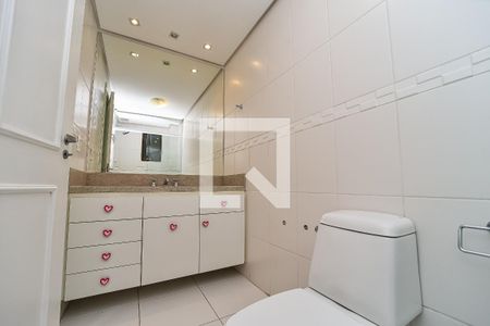 Apartamento à venda com 185m², 4 quartos e 3 vagasBanheiro social