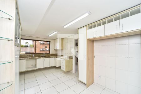 Apartamento à venda com 185m², 4 quartos e 3 vagasCozinha