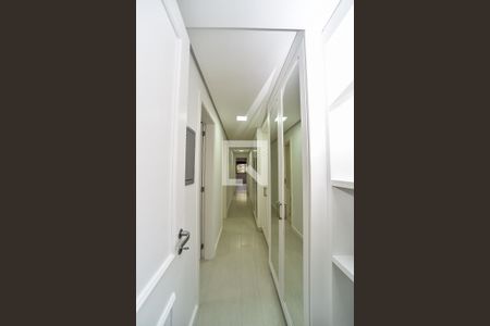 Apartamento à venda com 185m², 4 quartos e 3 vagasCorredor