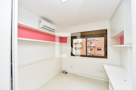 Apartamento à venda com 185m², 4 quartos e 3 vagasQuarto 2