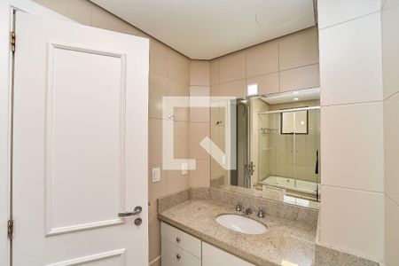 Apartamento à venda com 185m², 4 quartos e 3 vagasBanheiro da Suíte