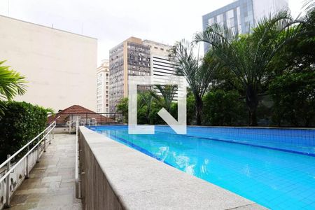 Studio para alugar com 40m², 1 quarto e 1 vaga Studio para alugar com 40m², 1 quarto e 1 vagaPiscina